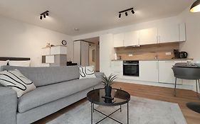 Helloyou Apartments